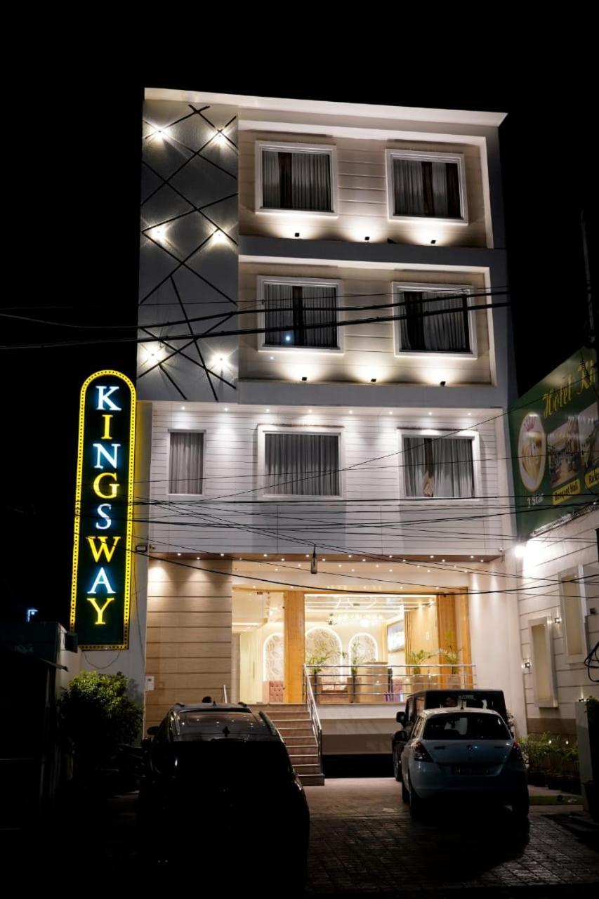 Hotel King'S Way Amritsar Exteriör bild