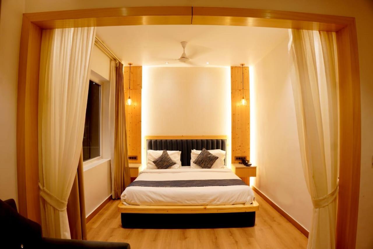Hotel King'S Way Amritsar Exteriör bild